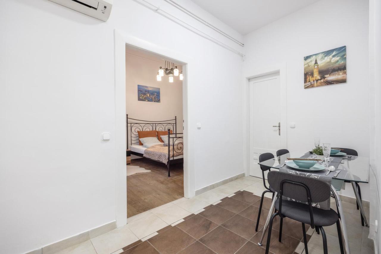 Downtown Tranquility Apartamento Budapeste Exterior foto